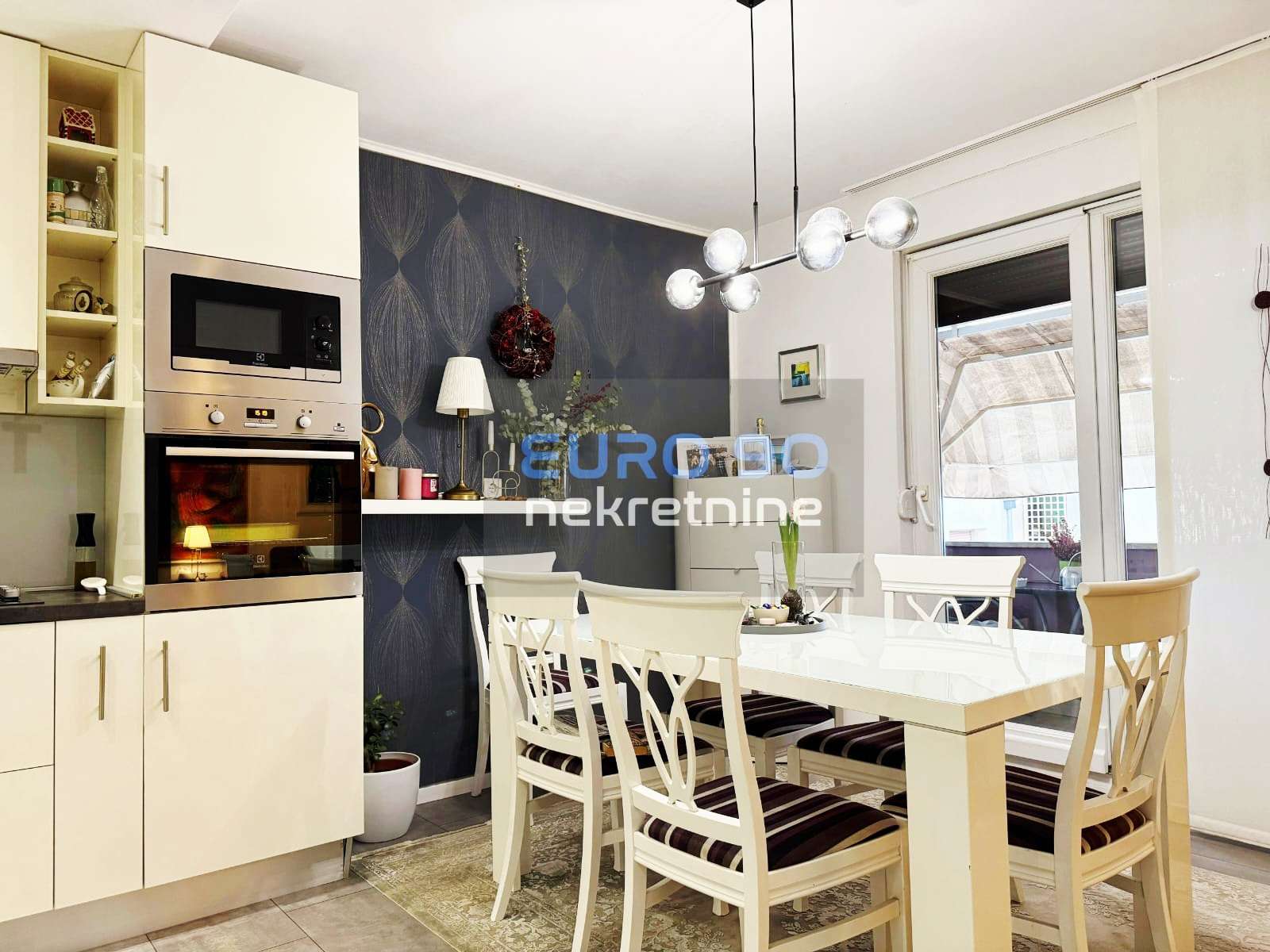listing-small