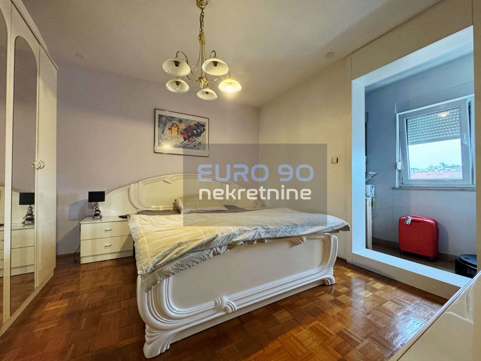 listing-small