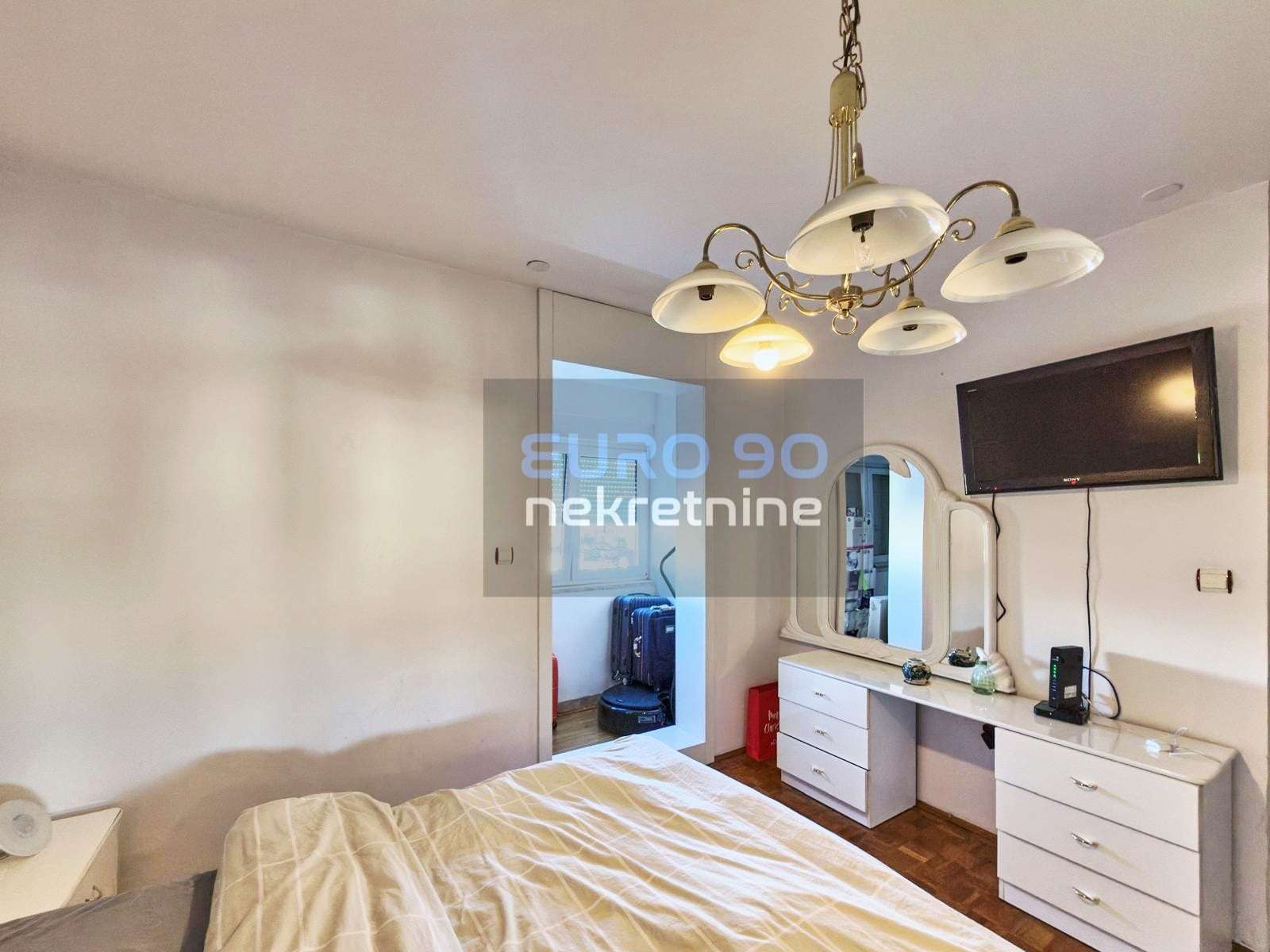 listing-small