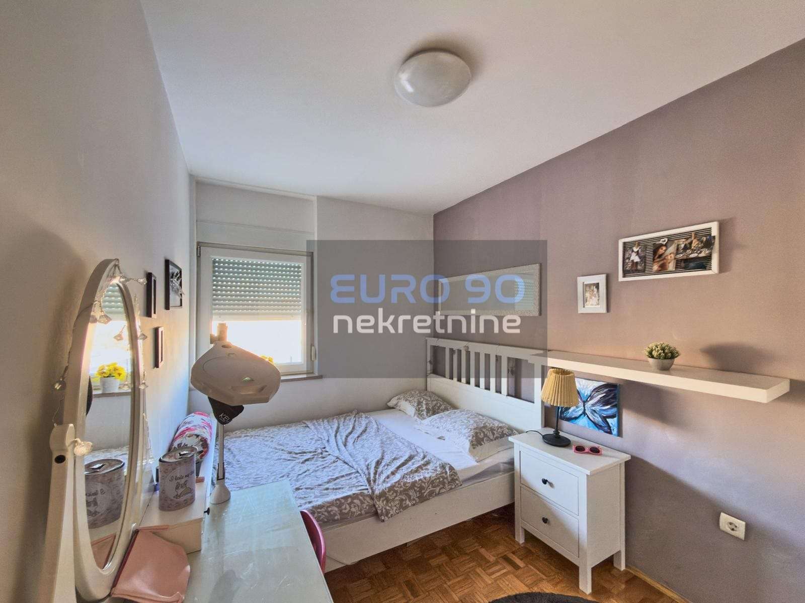 listing-small