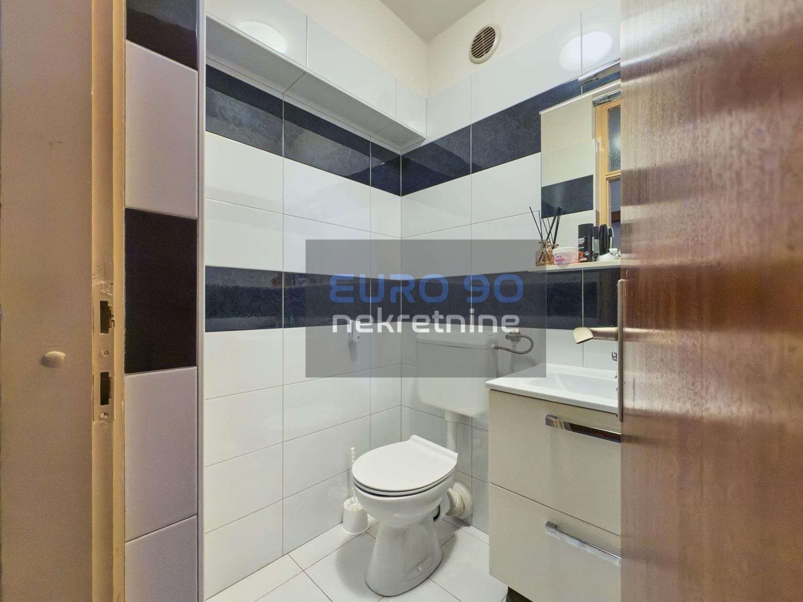 listing-small