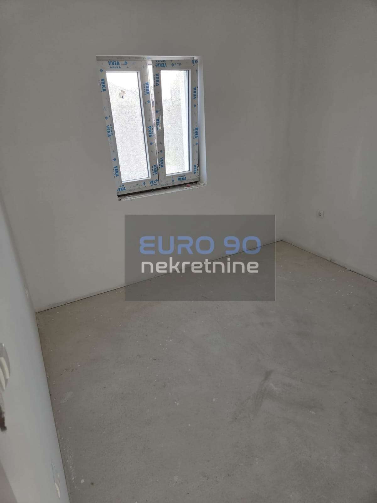 listing-small
