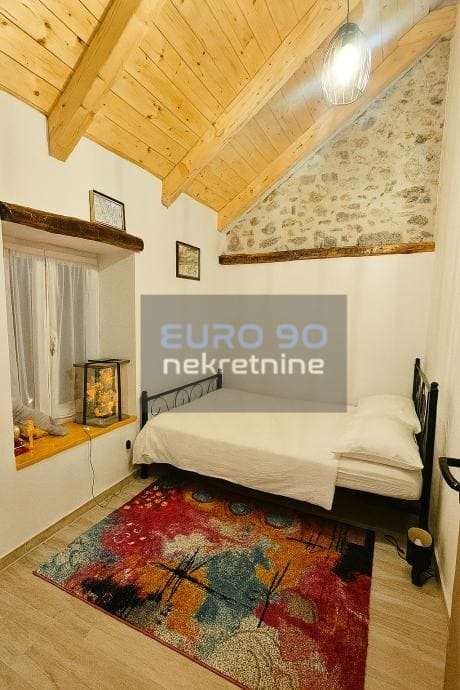 listing-small