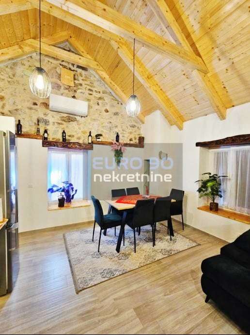 listing-small