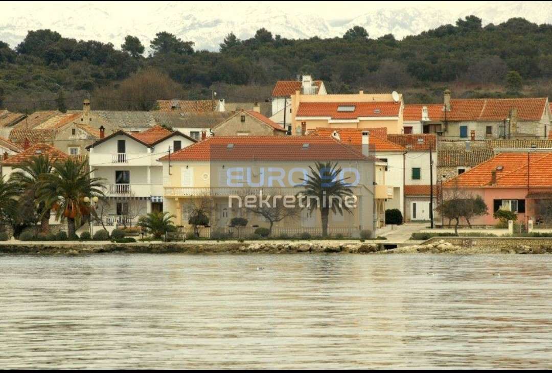 listing-small