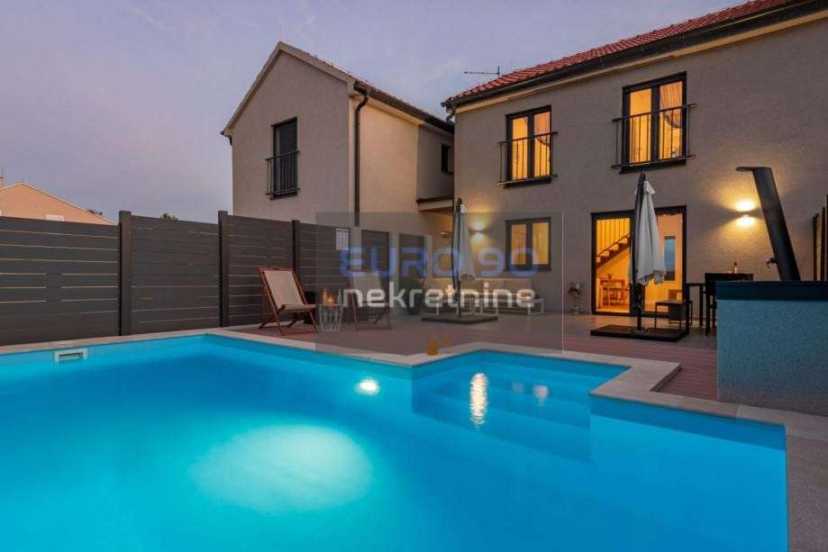 listing-small