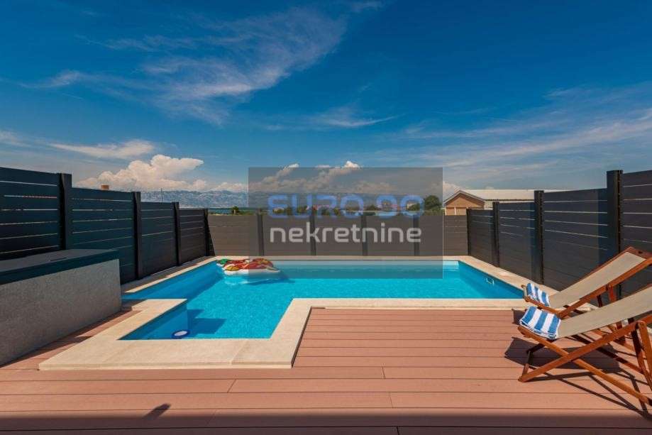 listing-small