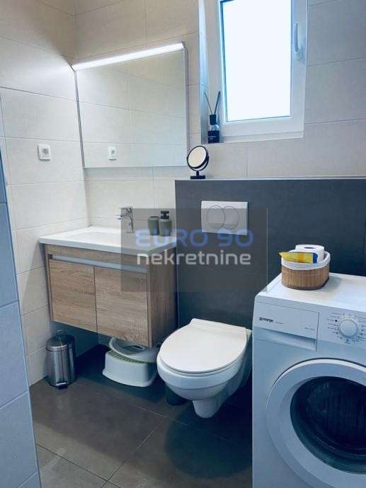 listing-small