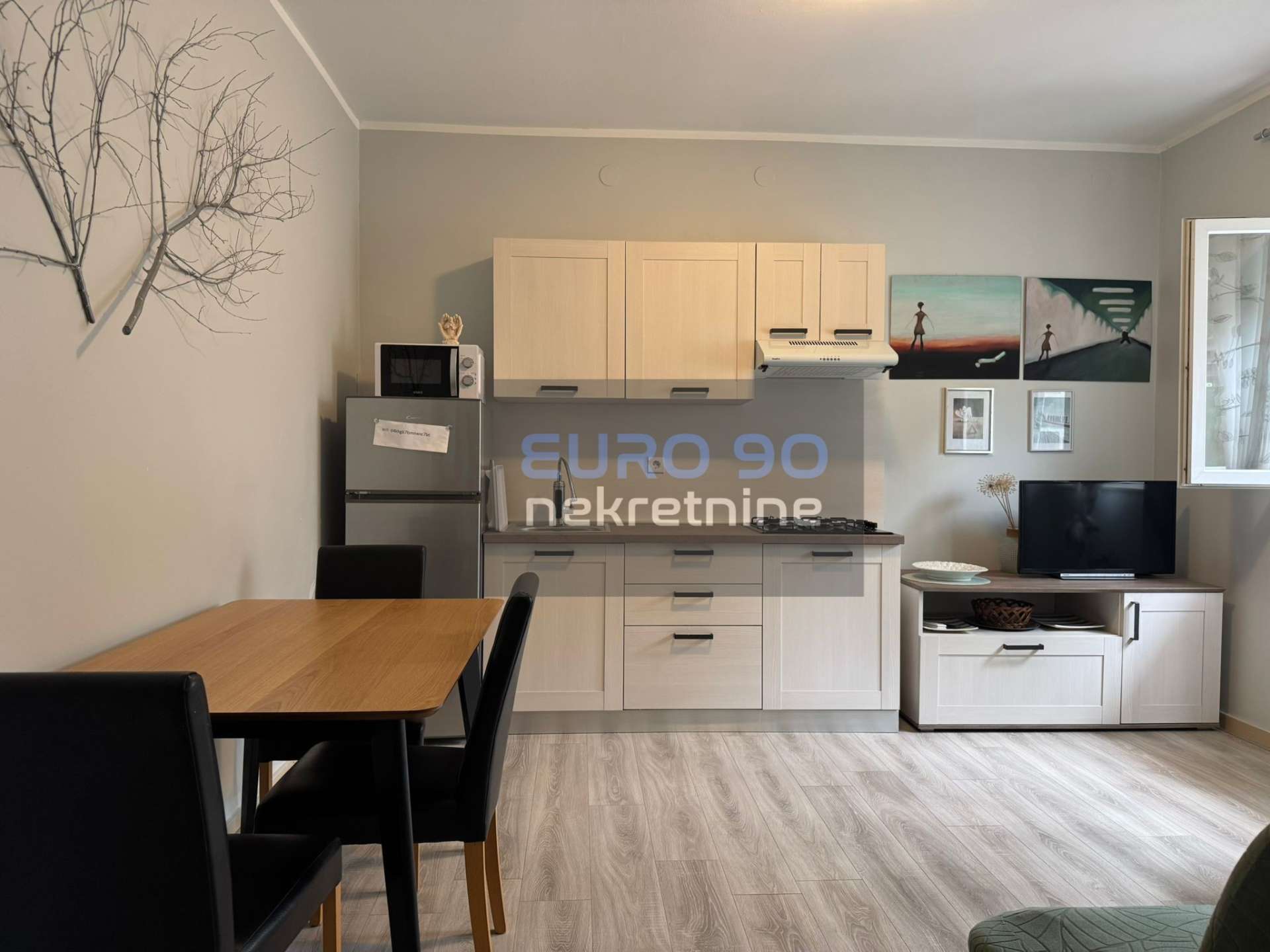 listing-small