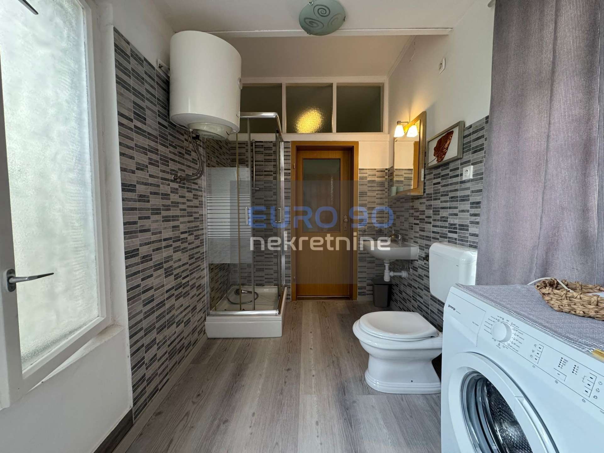 listing-small