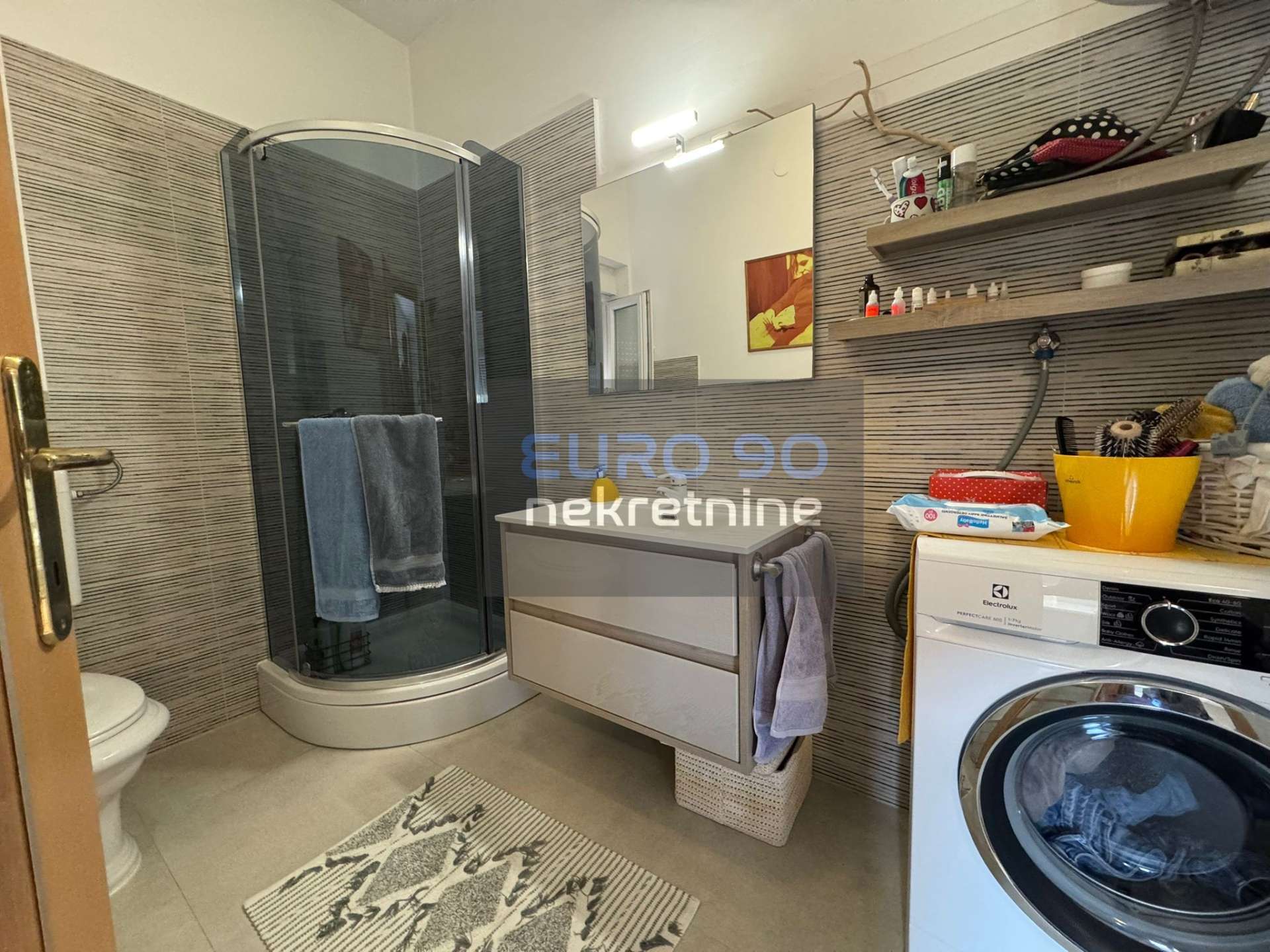 listing-small