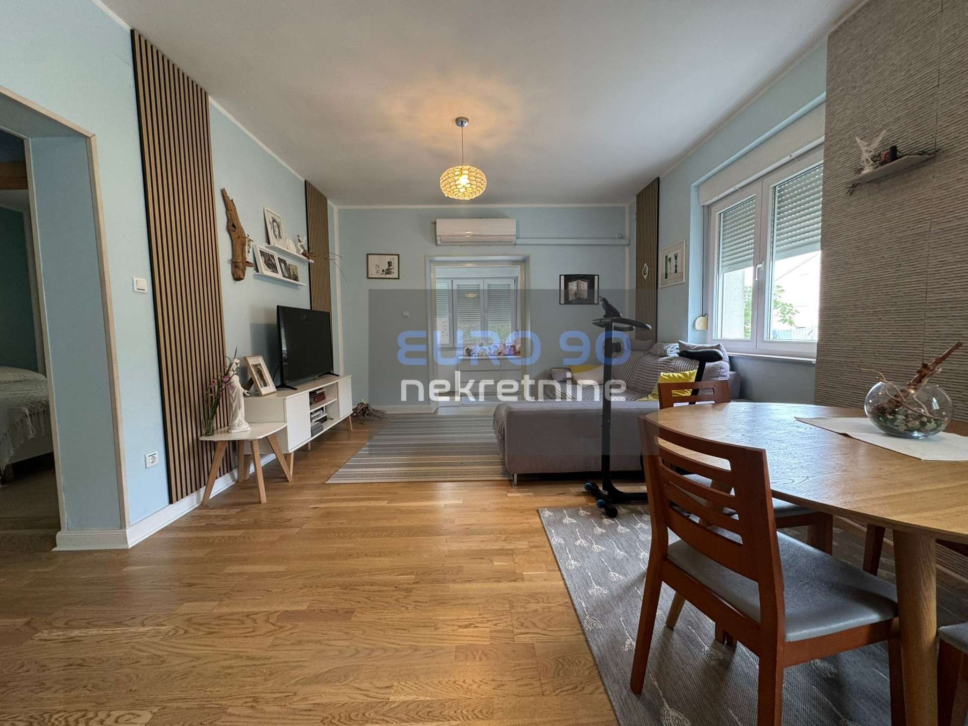 listing-small