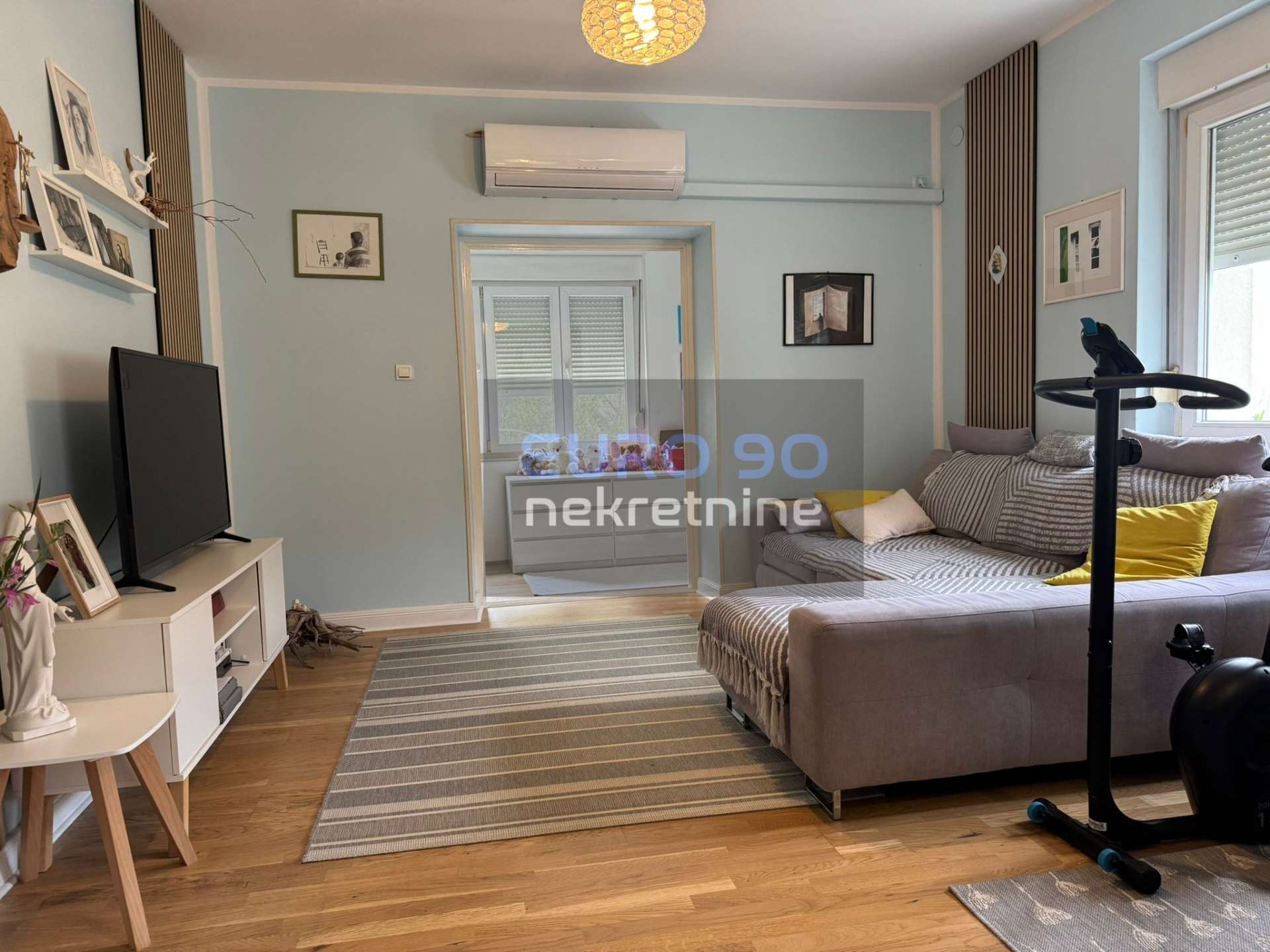 listing-small