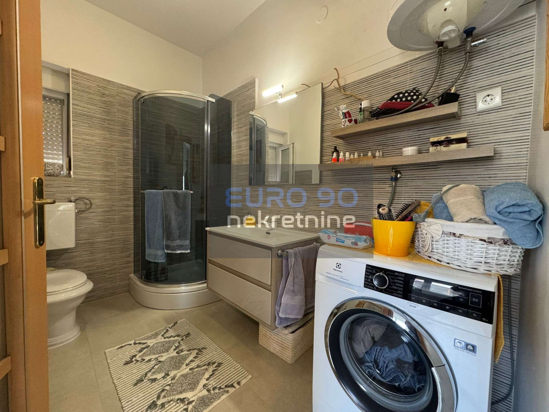 listing-small