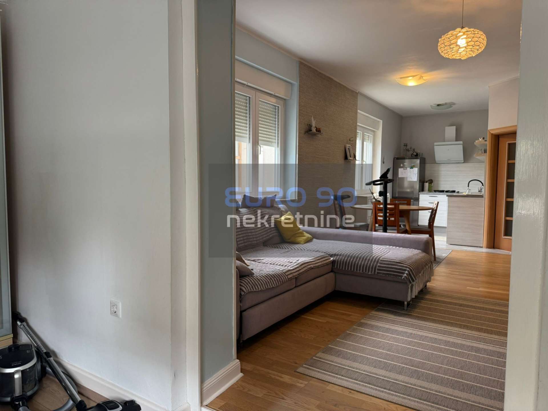 listing-small