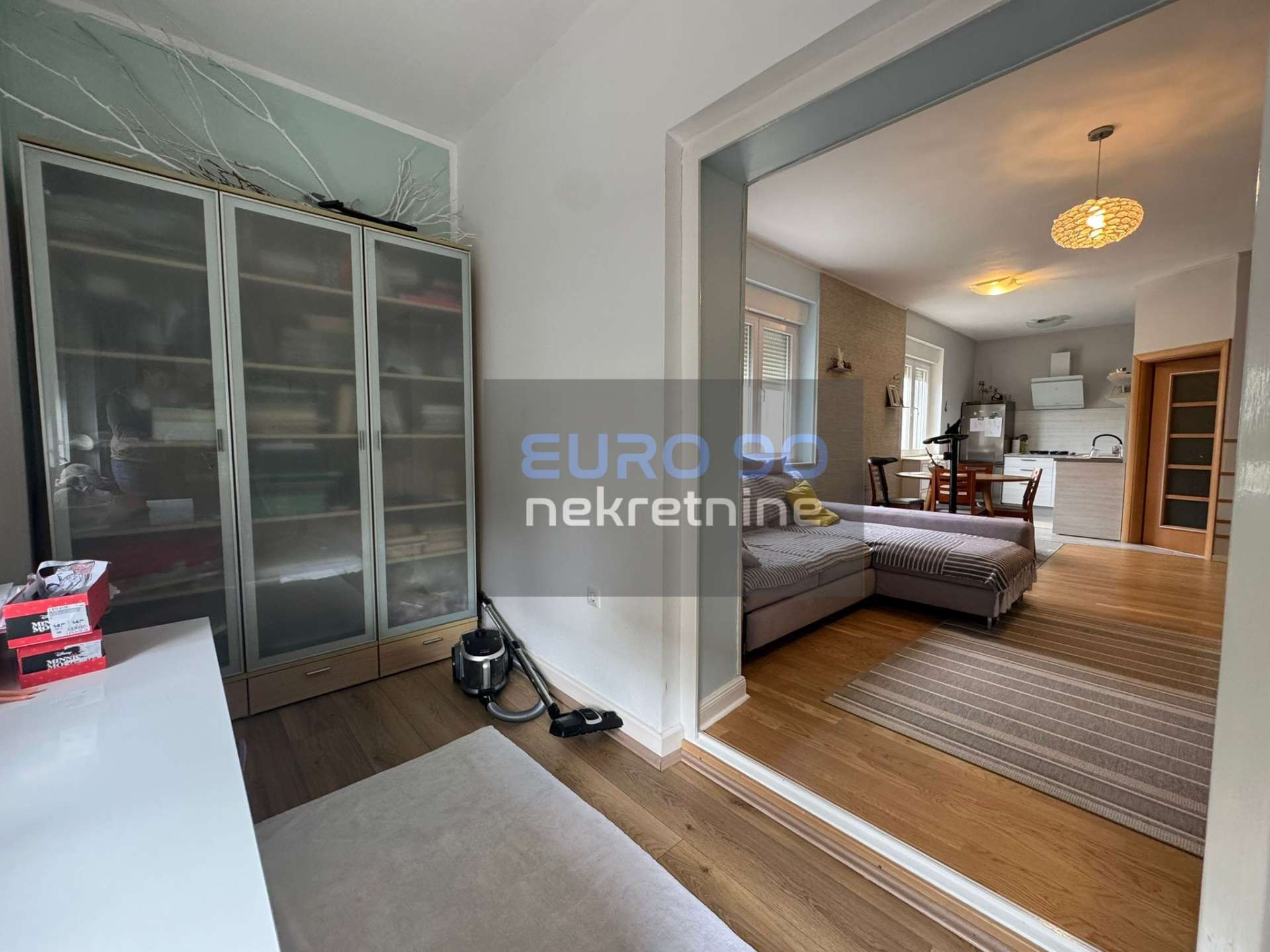 listing-small