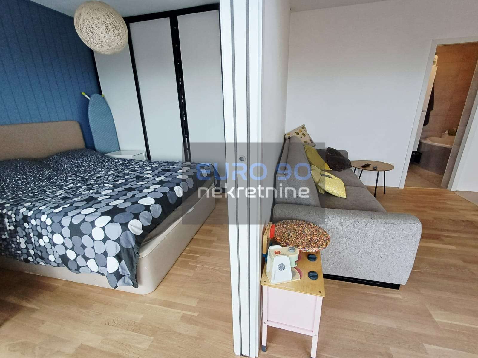 listing-small
