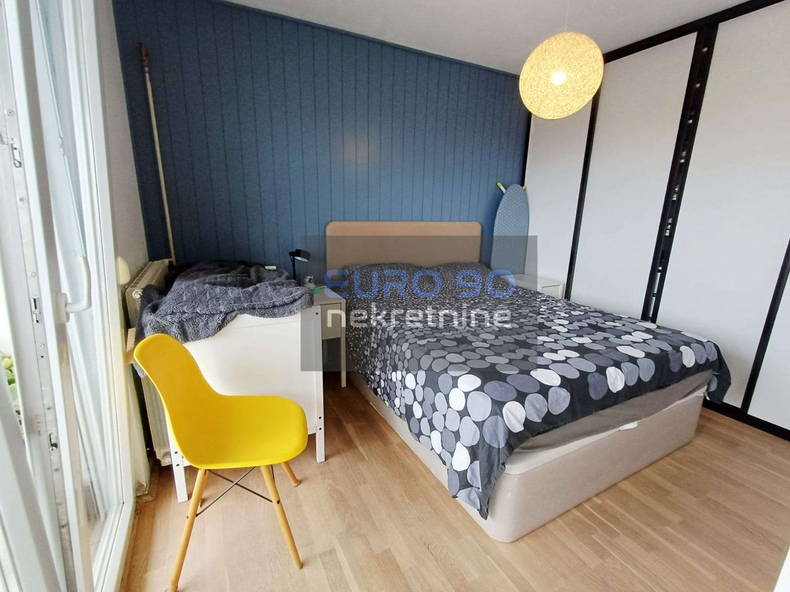 listing-small