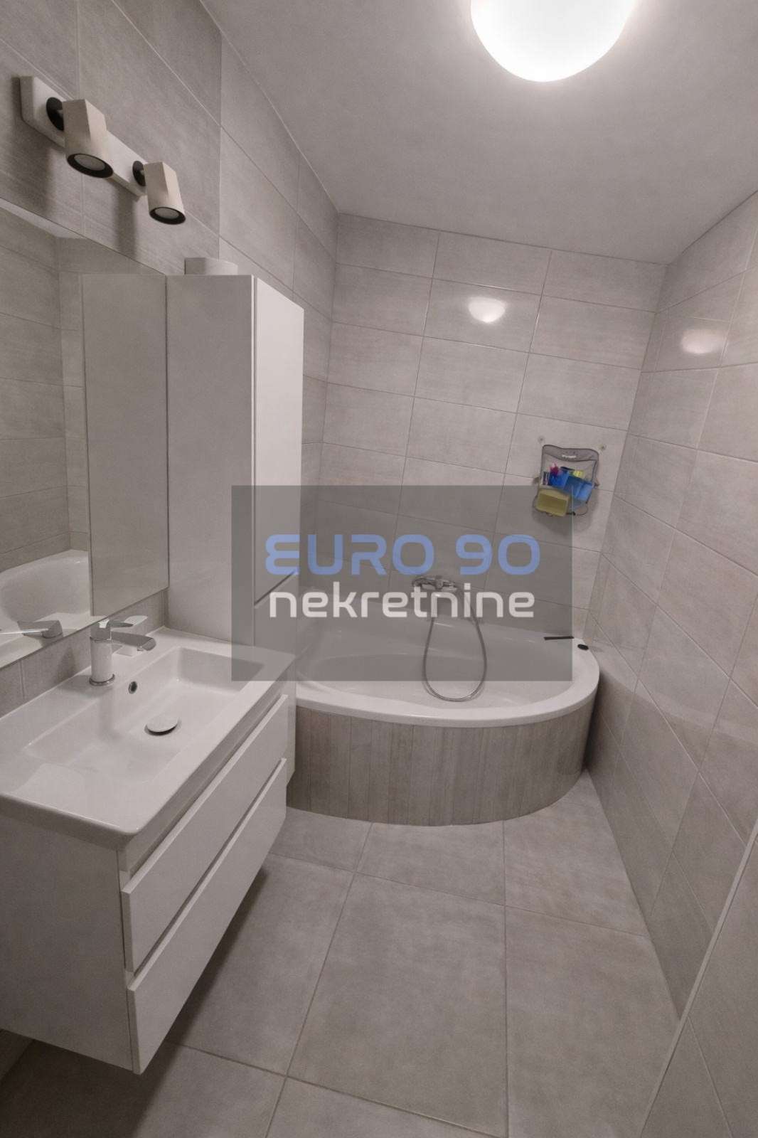 listing-small