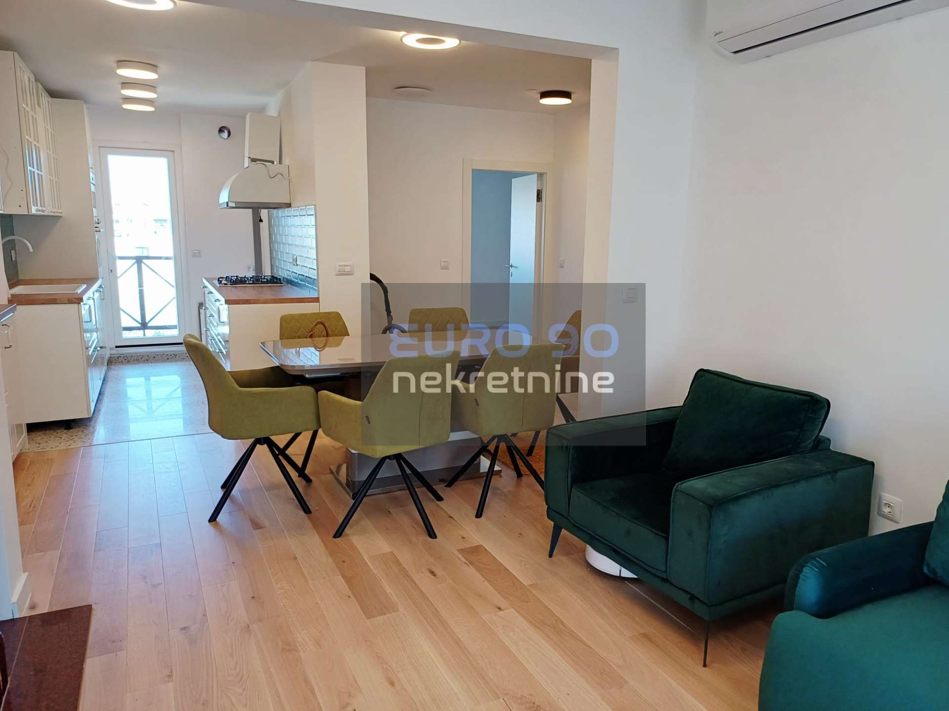 listing-small