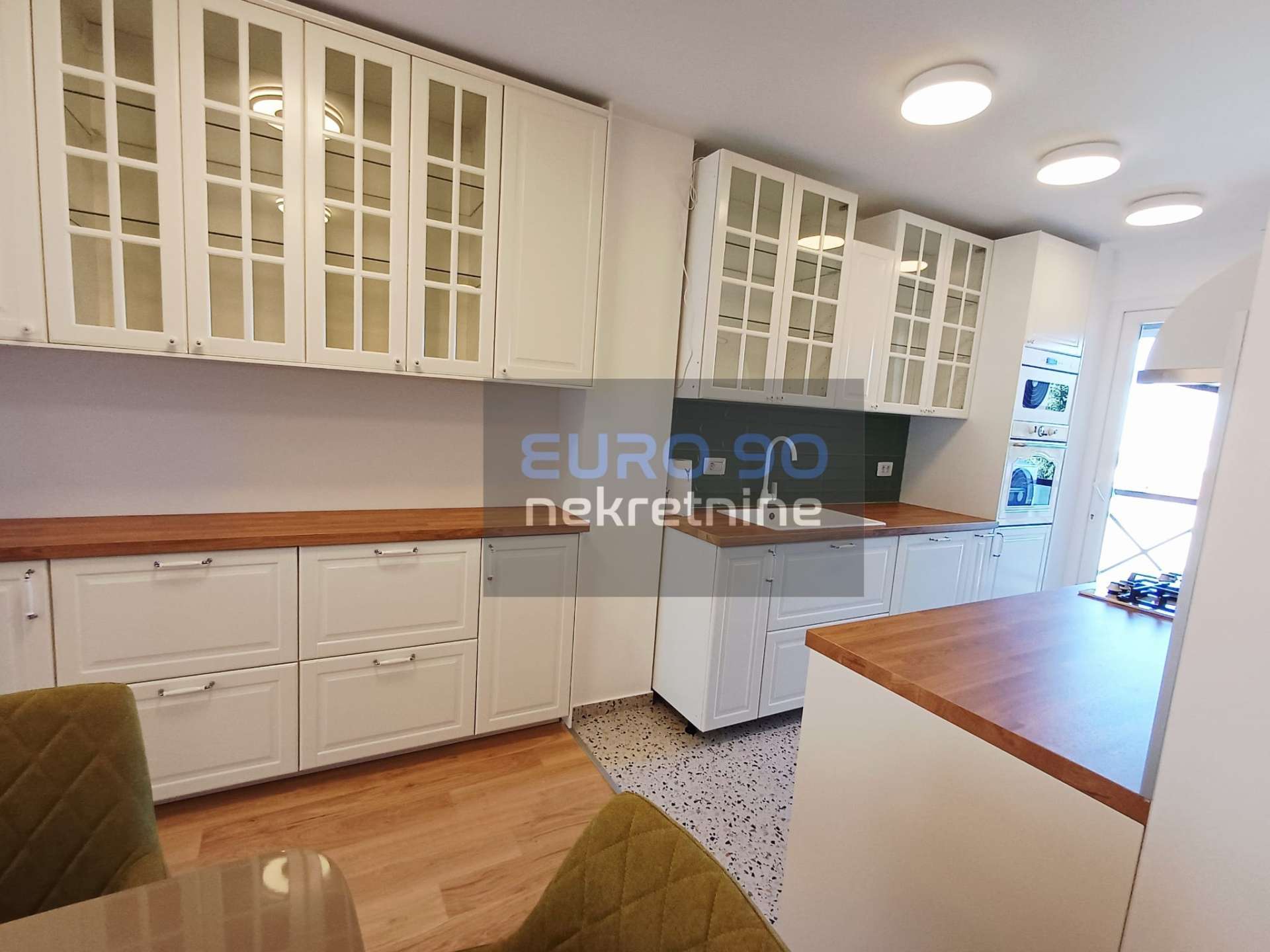 listing-small