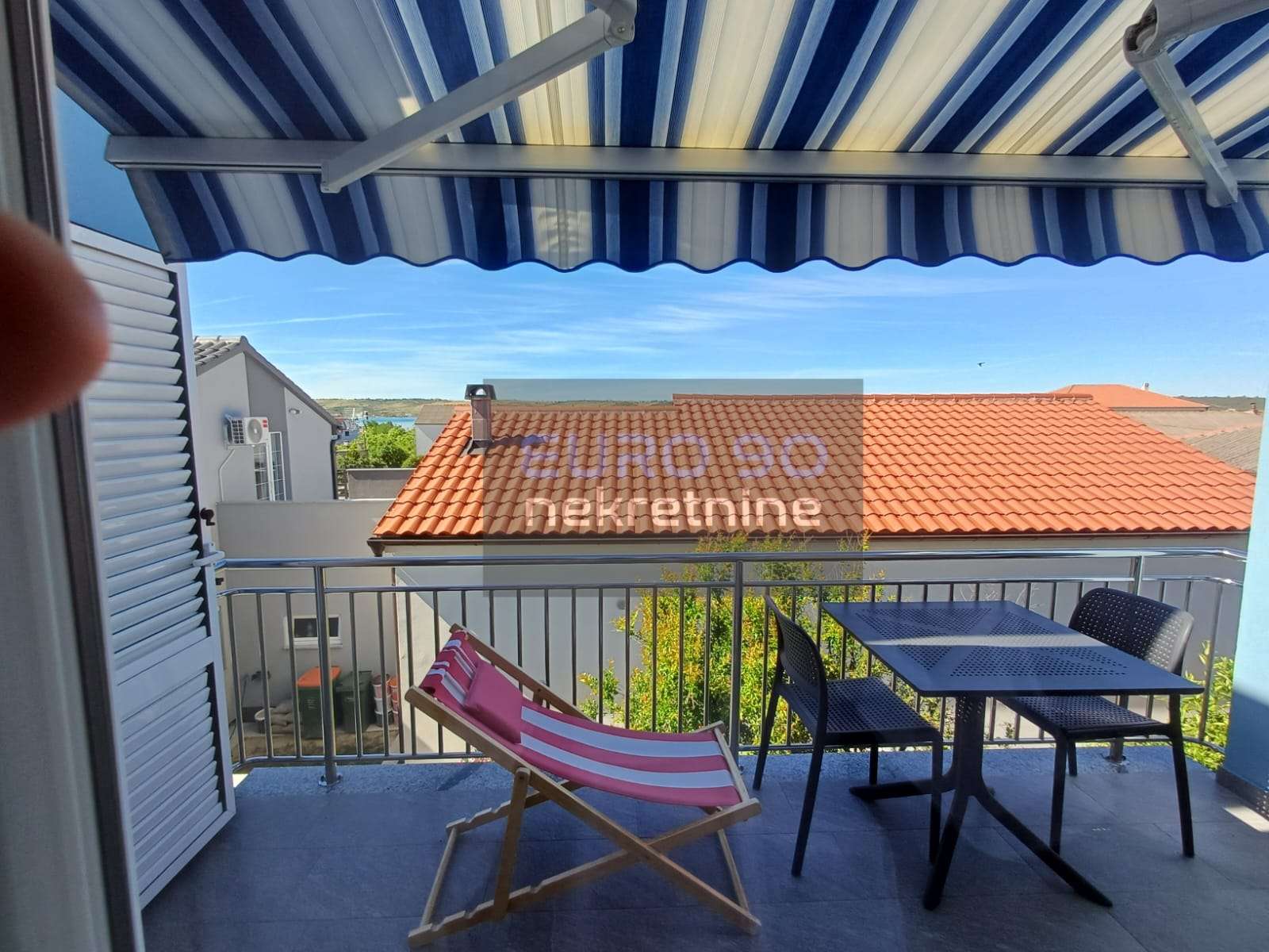 listing-small