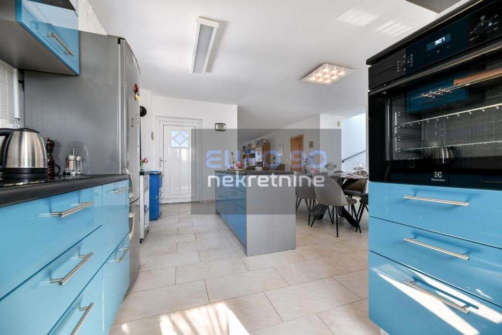 listing-small