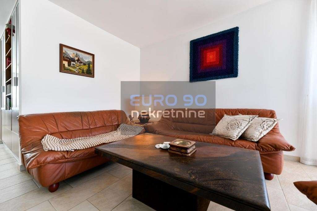 listing-small