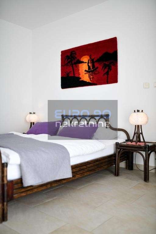 listing-small