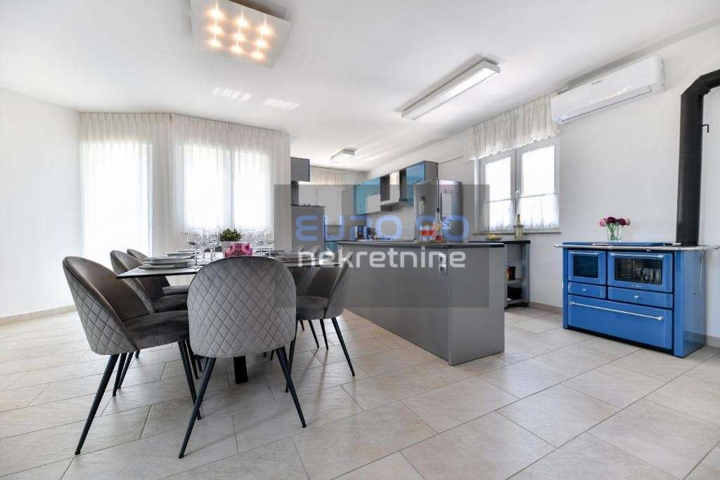 listing-small