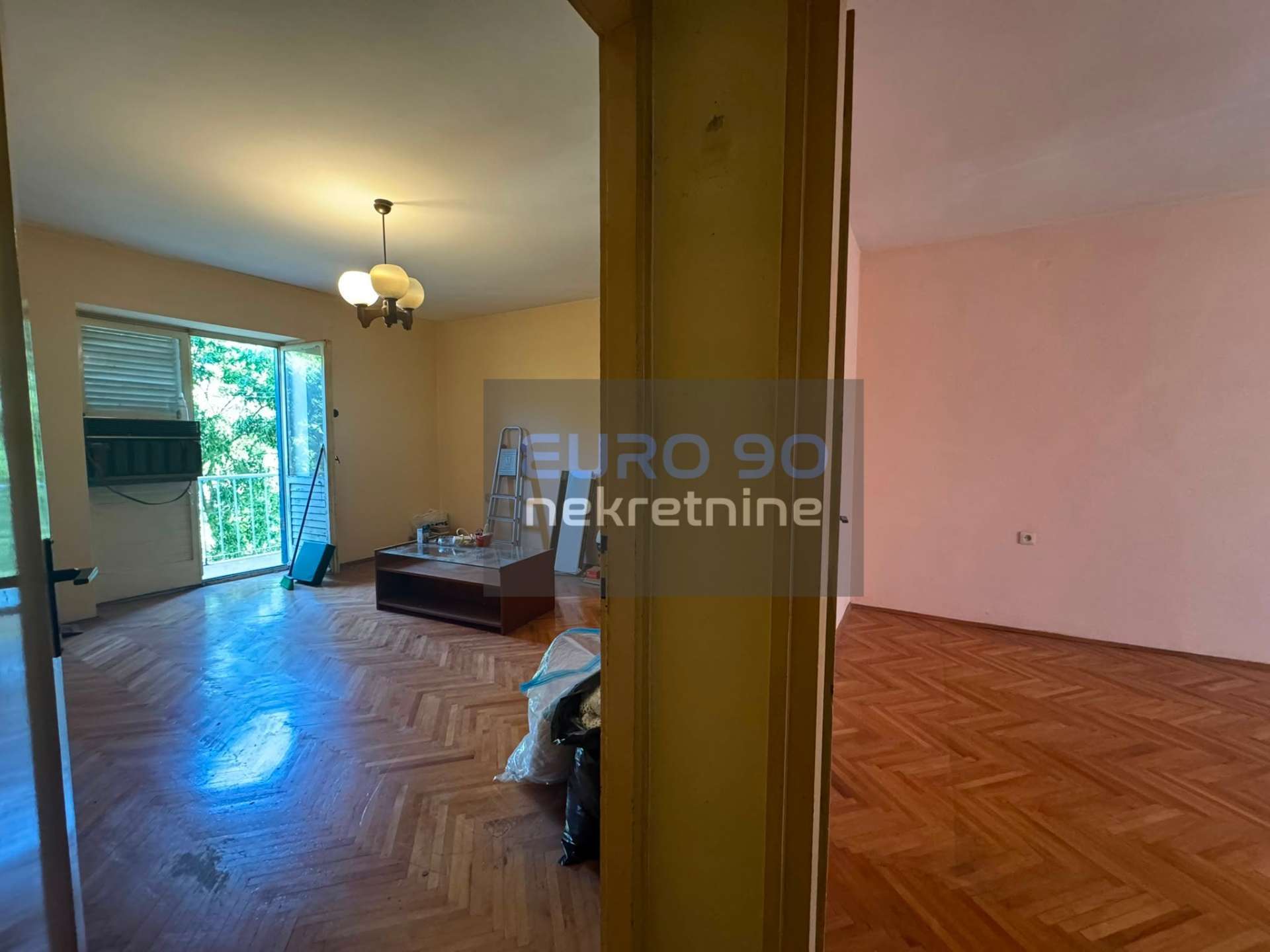 listing-small