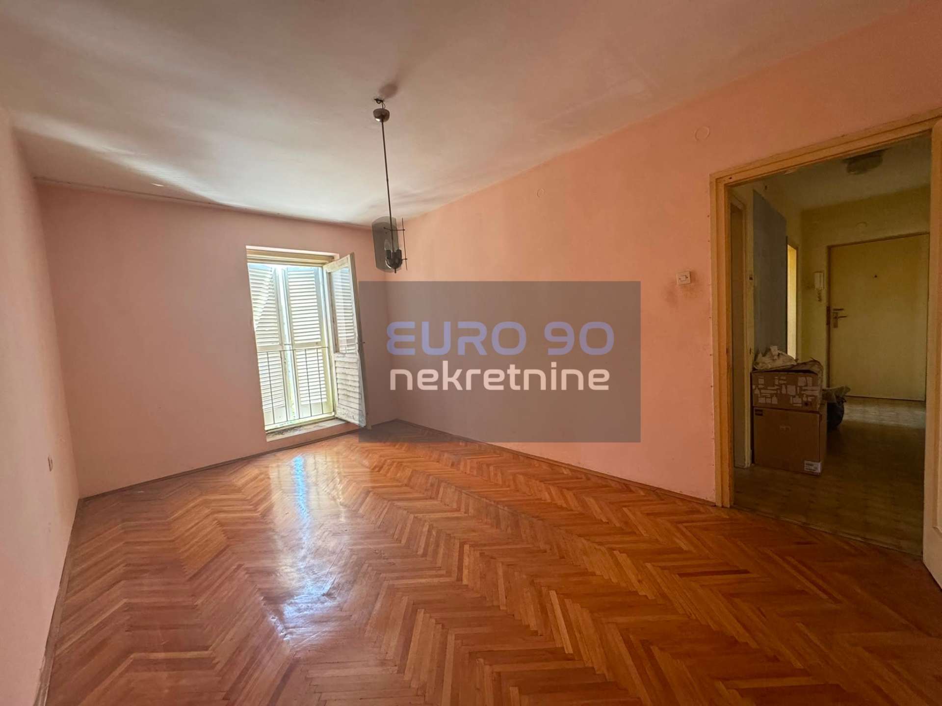listing-small