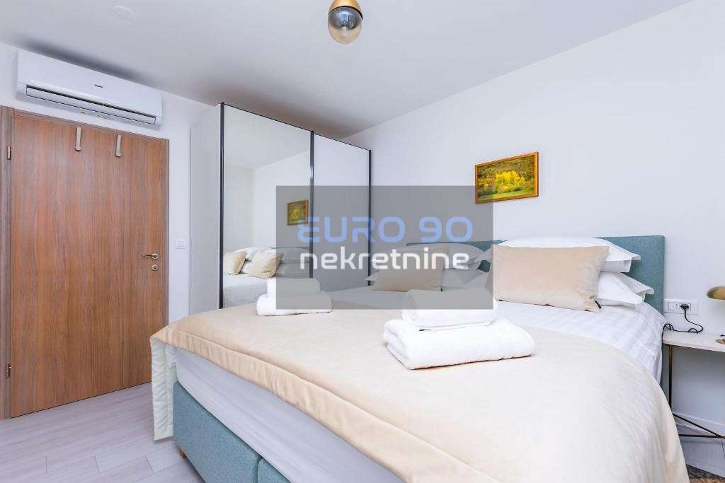 listing-small