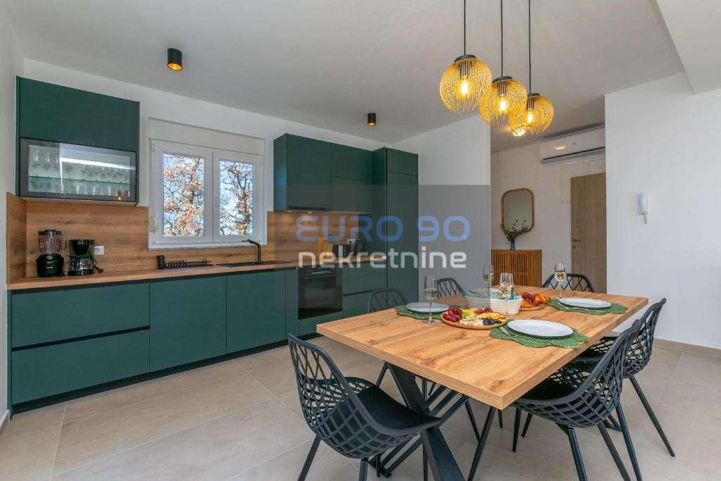 listing-small
