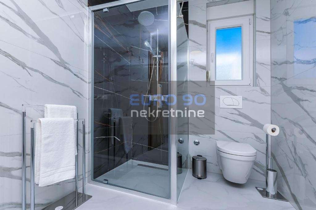 listing-small