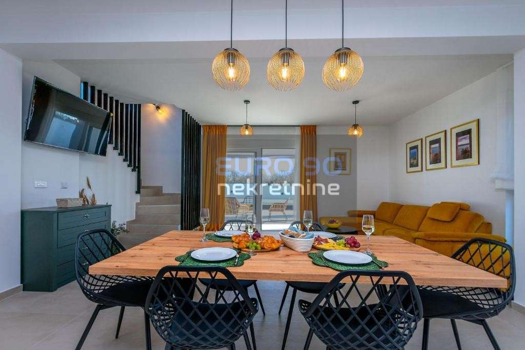 listing-small