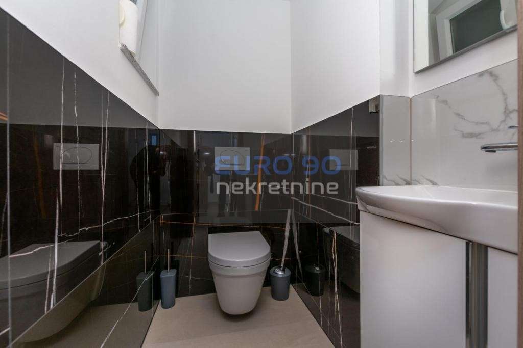 listing-small