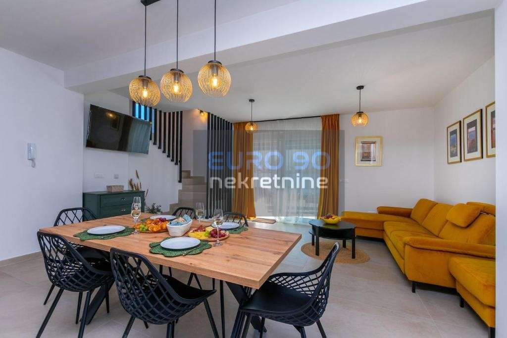 listing-small
